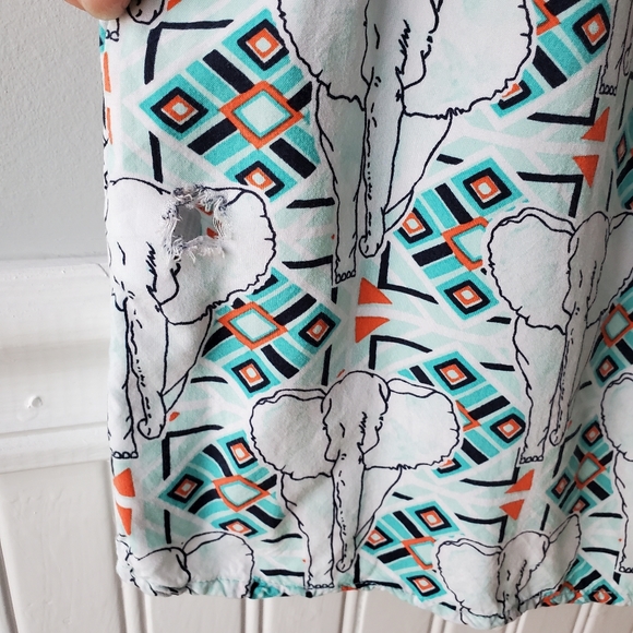 Sleeveless Rayon Tribal Elephant Half Button V-neck Tunic Blouse Medium(COPY) - Picture 11 of 16